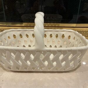Portmeirion Studio White Ceramic PS  Valerie Marked Basket